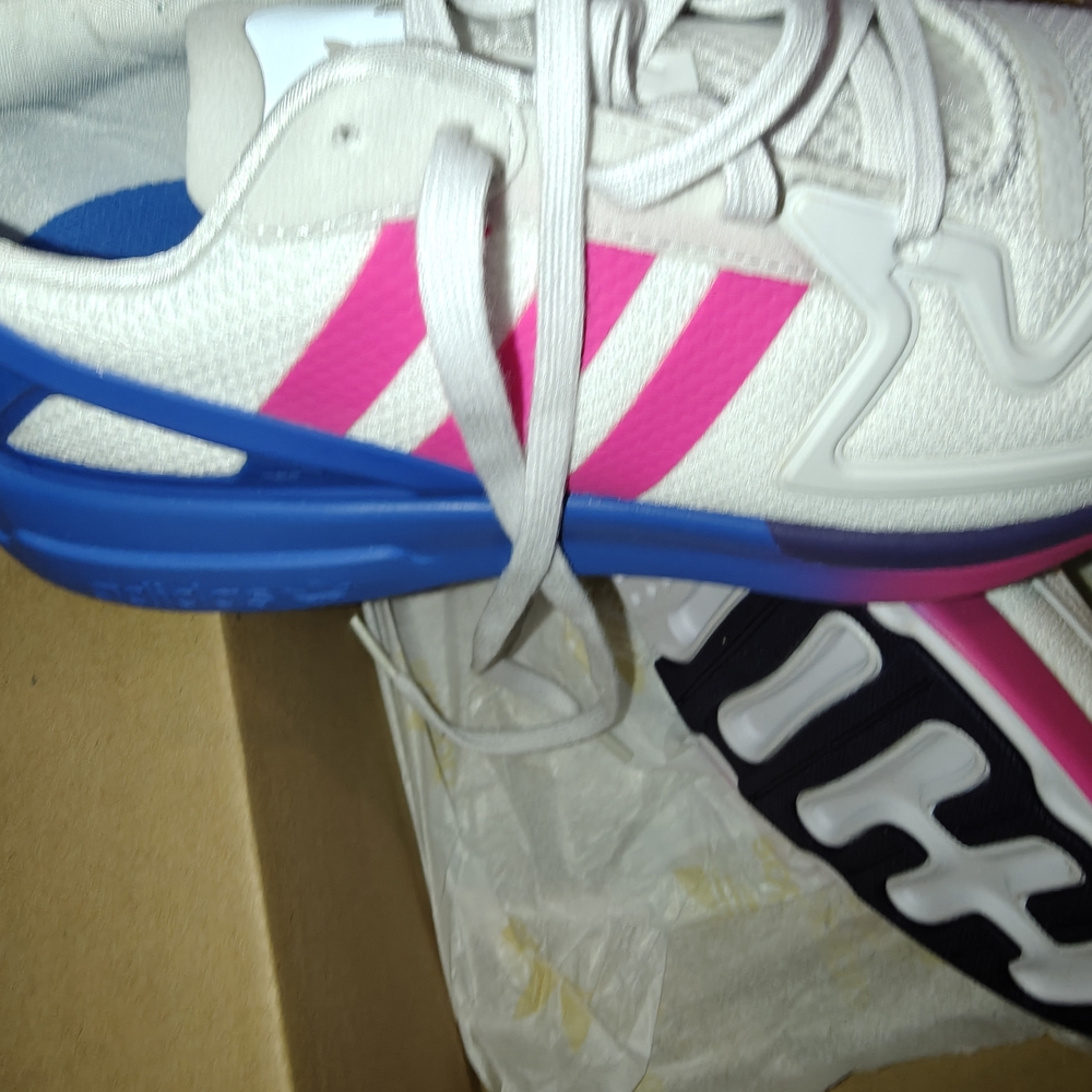 Adidas Women's White and Pink Sneakers - Picture 3 of 8